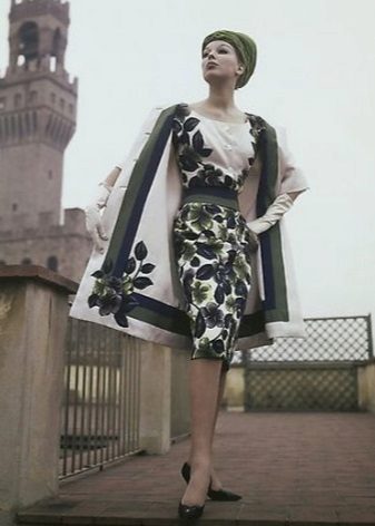 Overtøj til en kjole i stilen fra 60'erne