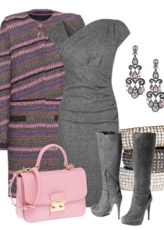 Pink accessories for a gray dress