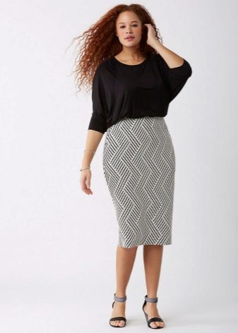 Falda larga con estampado vertical para mujeres con sobrepeso