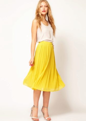 Ryškiai geltonas maxi sijonas