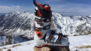 Atomik kayak botları
