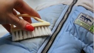 Как да премахнете мазните петна от яке?