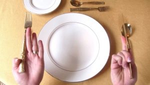 Правилата на етикета на масата: изучаваме прибори за хранене