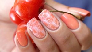 Coral manicure design: succesvolle combinaties en interessante voorbeelden