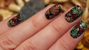 Khokhloma на ноктите: дизайнерски техники и тенденции