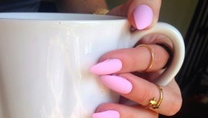 Idéias para projetar uma manicure fosca rosa