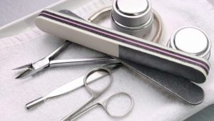 Complete list of pedicure tools and kits