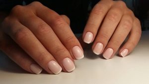 Features of the procedure for building on short nails