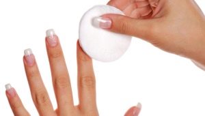 Jak usunąć lakier do paznokci bez folii w domu?