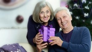 ¿Qué regalar a los padres del esposo para año nuevo?