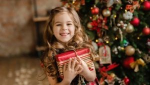 Idees de regals d'Any Nou per a noies de 3-4 anys