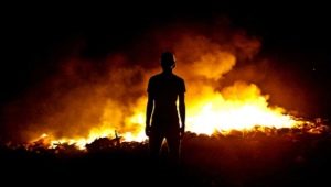Hvorfor utvikler pyromania seg og hvordan håndteres det?