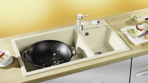 Double sinks for the kitchen: features, types and installation