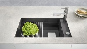Tenggelam granit untuk dapur: jenis dan pilihan