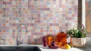 Spanish apron tile for the kitchen: manufacturers overview and the nuances of choice
