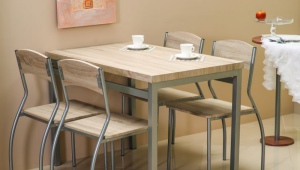 Cadires i taules per a la cuina: tipus i opcions