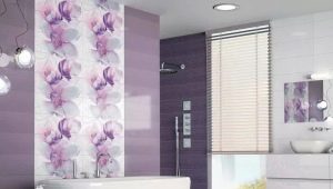 Csempézett fürdőszoba kialakítás orchideákkal