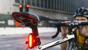 Bir bisiklette arka lambası seçmek için ipuçları