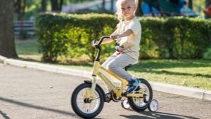 Kids 14-inch bikes: the best models and tips for choosing