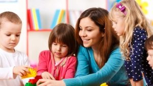 The teacher of preschool education: description, knowledge, training