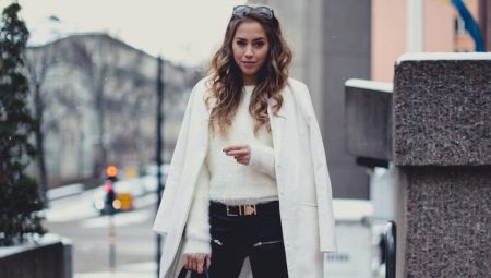 What to wear with a white coat?