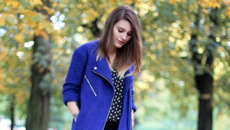 What to wear with a blue coat?