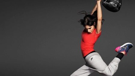 „Nike“ prabangios kelnaitės