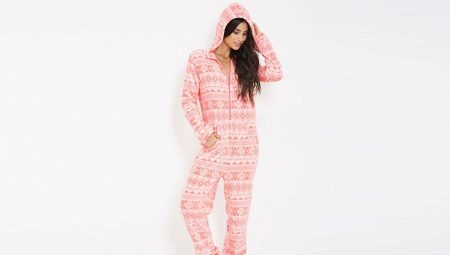 Pijama de felpa cálido para mujer