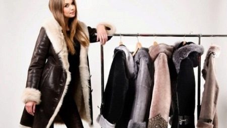 Ποια είναι η καλύτερη - παλτά γούνας ή παλτά από δέρμα προβάτου;