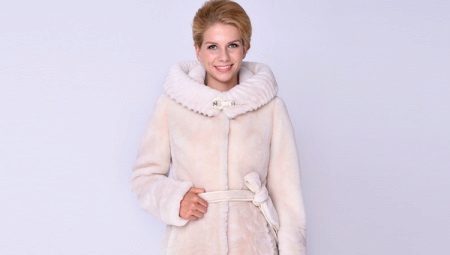Astrakhan γούνινα παλτά
