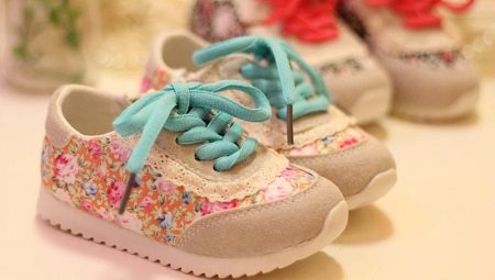 Gyerek cipők lányok számára