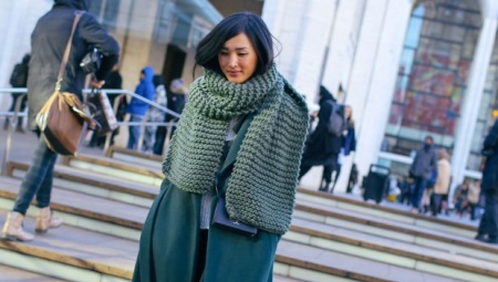 Women's knitted scarves