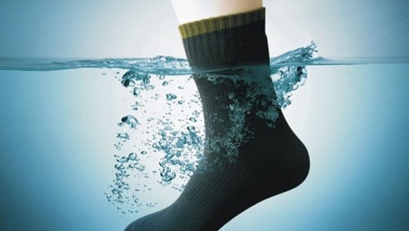 גרביים אטומים למים