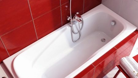 ¿Cómo lavar un baño acrílico?