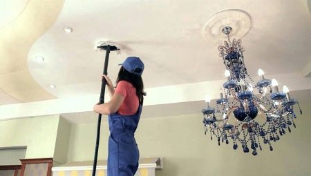 Как да измиете опънат таван?