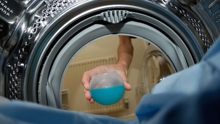 Membraankleren wassen in een wasmachine