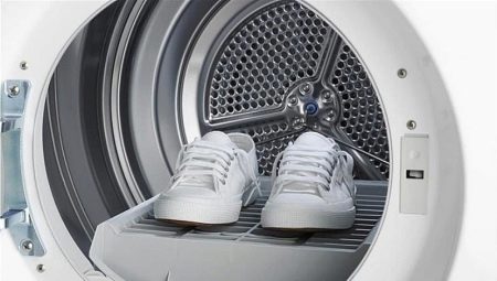 איך לשטוף נעלי ספורט במכונת כביסה?