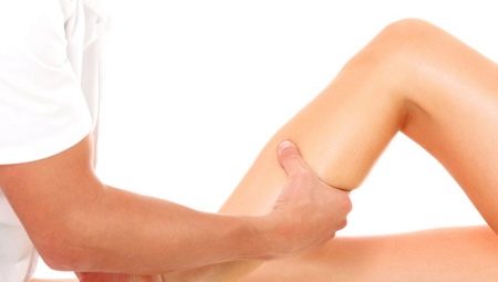 Massage chân thoát bạch huyết: nó cần thiết cho cái gì và nó được làm như thế nào?