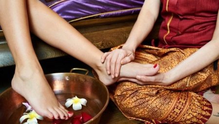 Massage des pieds: règles et techniques de base