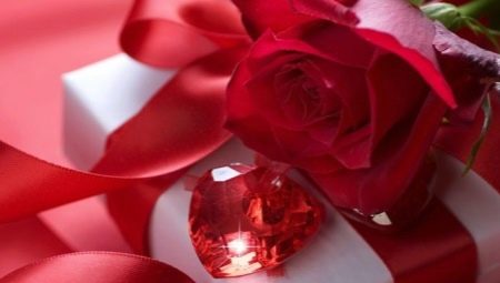 What to give parents for a ruby ​​wedding?