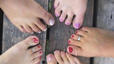Форми на ноктите на краката