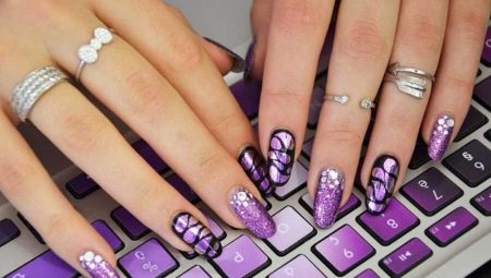Idéias de design para manicure lilás