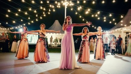 How to make the dance of the bride and her girlfriends unforgettable?