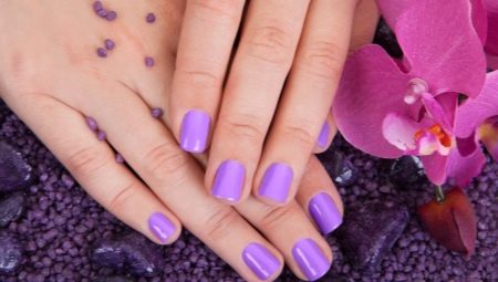 Lilac làm móng: ý tưởng ban đầu và xu hướng thời trang