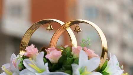 Een cadeau voor jonggehuwden van hun ouders voor een bruiloft: traditionele en ongebruikelijke opties