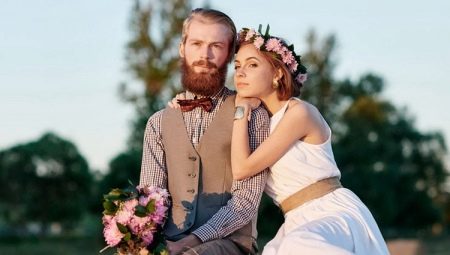 Features of a rustic wedding