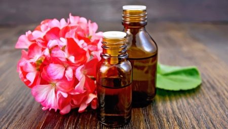 Ciri-ciri berguna minyak geranium dan tips untuk kegunaannya