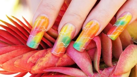 Rainbow manikura: tajne dizajna i modne ideje