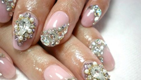 Nail design options with stones