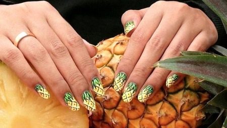 Ljusa och eleganta lösningar för att dekorera en manikyr med ananas